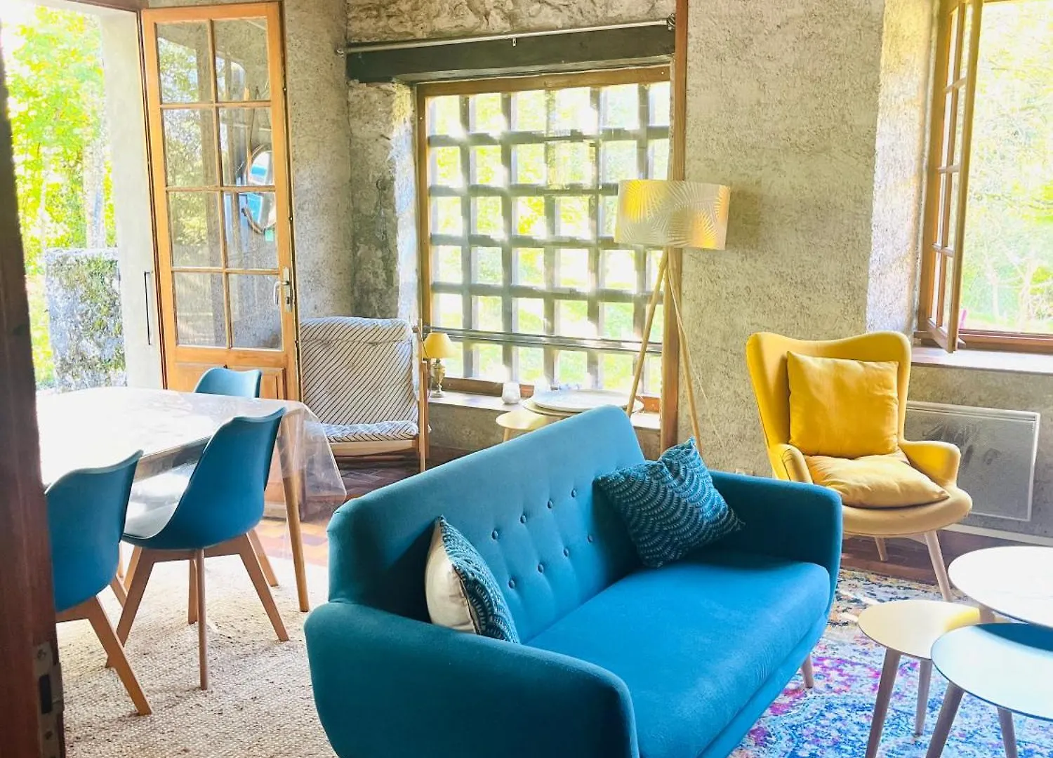 Holiday home Maison Jumelee Avec Terrasse - A 200M Du Lac D'Annecy Sevrier