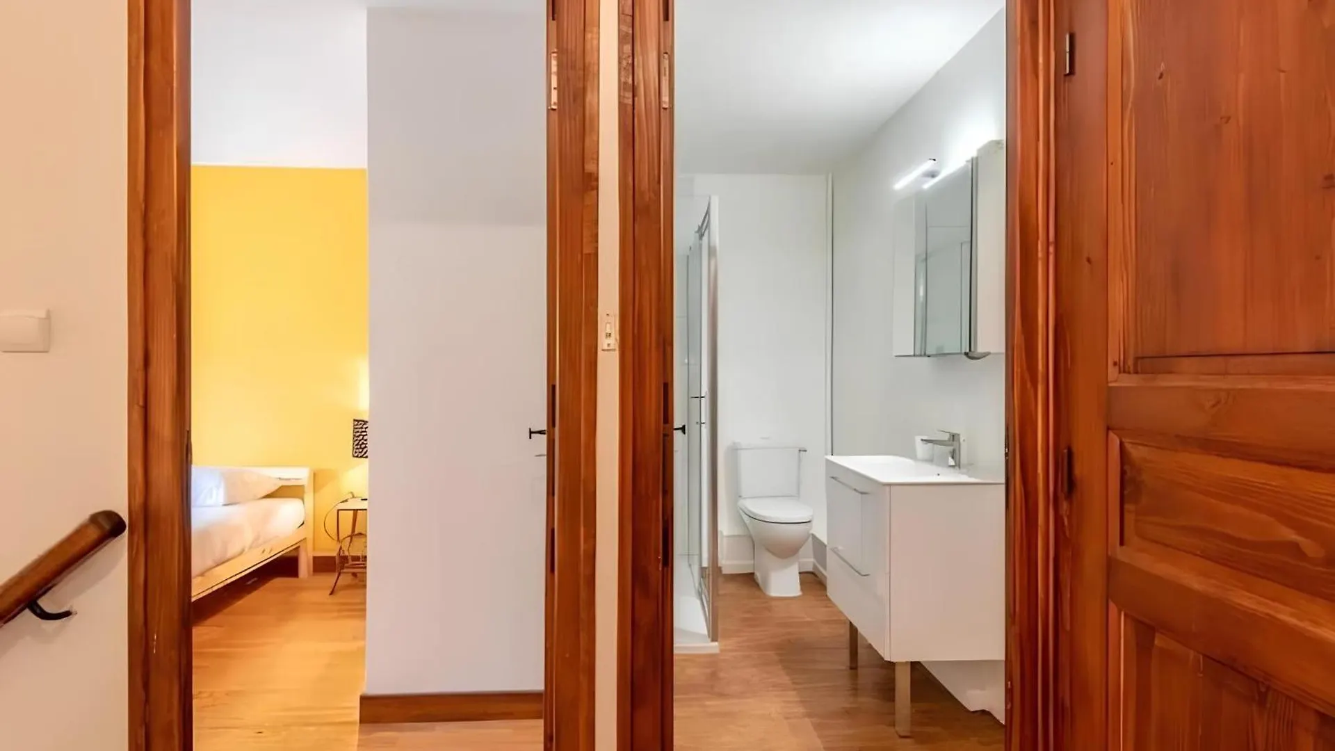Maison Jumelee Avec Terrasse - A 200M Du Lac D'Annecy Sevrier France