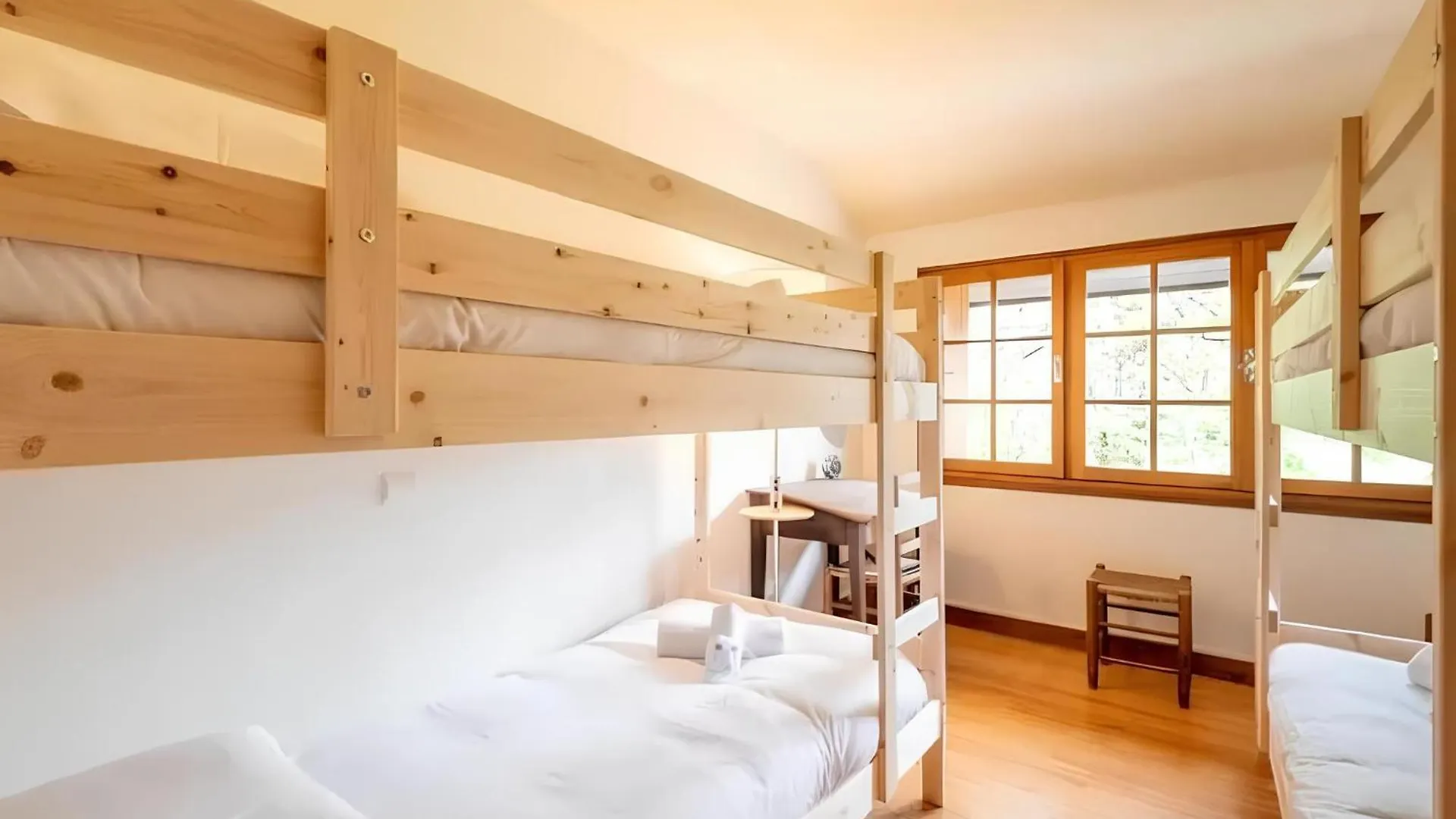 Holiday home Maison Jumelee Avec Terrasse - A 200M Du Lac D'Annecy Sevrier